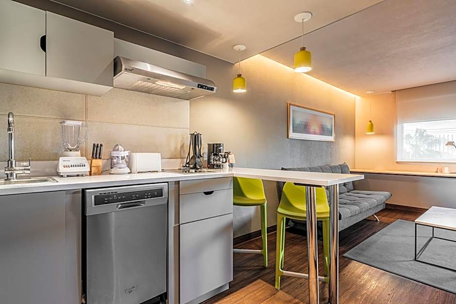 City Express Suites by Marriott Queretaro