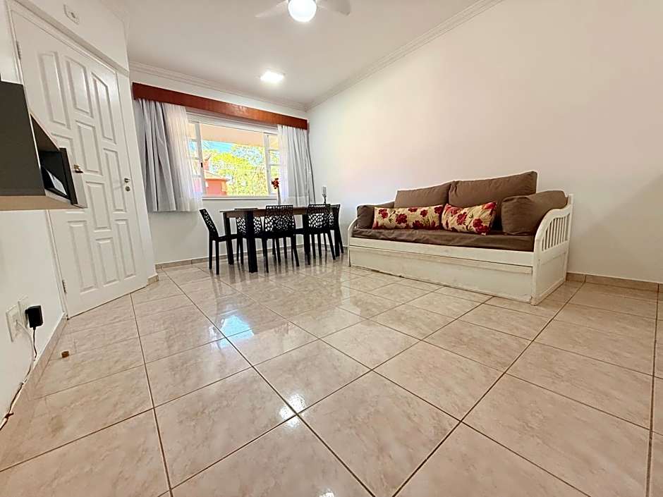 Flat estudio 110 Amarilis Riviera de São Lourenço, 03 piscina climatizada, serviço de hotelaria, limpesa e troca de toalhas diária, carregador veiculo elétrico e servico de praia finais de semana WiFi 500