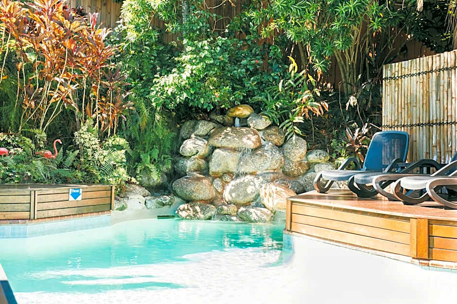 Le Cher Du Monde Adults Only