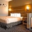 Quality Inn & Suites Near Six Flags - Austell