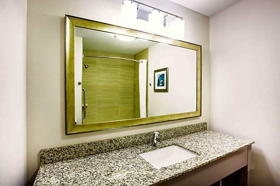 La Quinta Inn & Suites by Wyndham St Paul-Woodbury