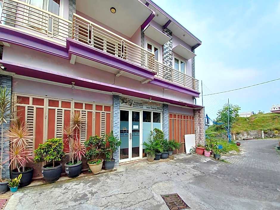 Lancar Homestay Syariah near BNS Mitra RedDoorz