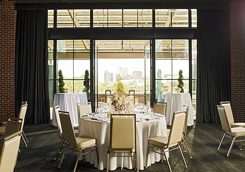 Archer Hotel Tysons