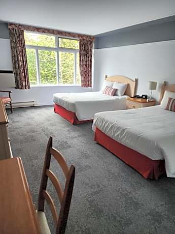 Standard Queen Room with Two Queen Beds