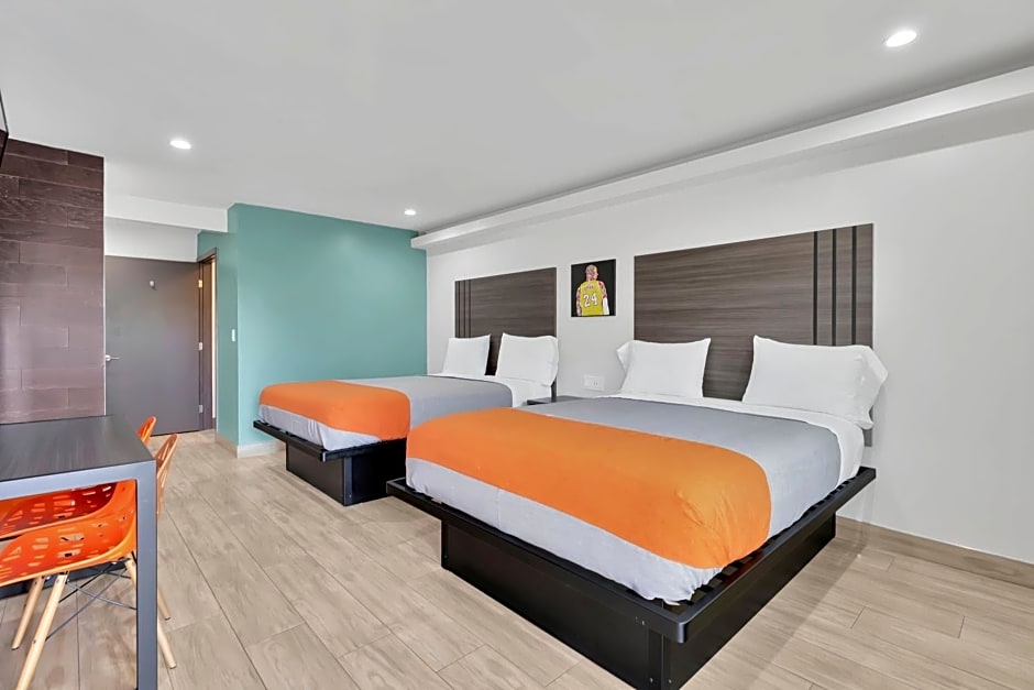 Exclusivo Inn and Suites