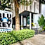 Blu Monkey Bed and Breakfast Phuket