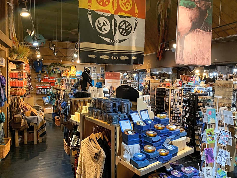 Sunwapta Falls Rocky Mountain Lodge