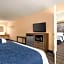 Super 8 by Wyndham Lindsay Olive Tree