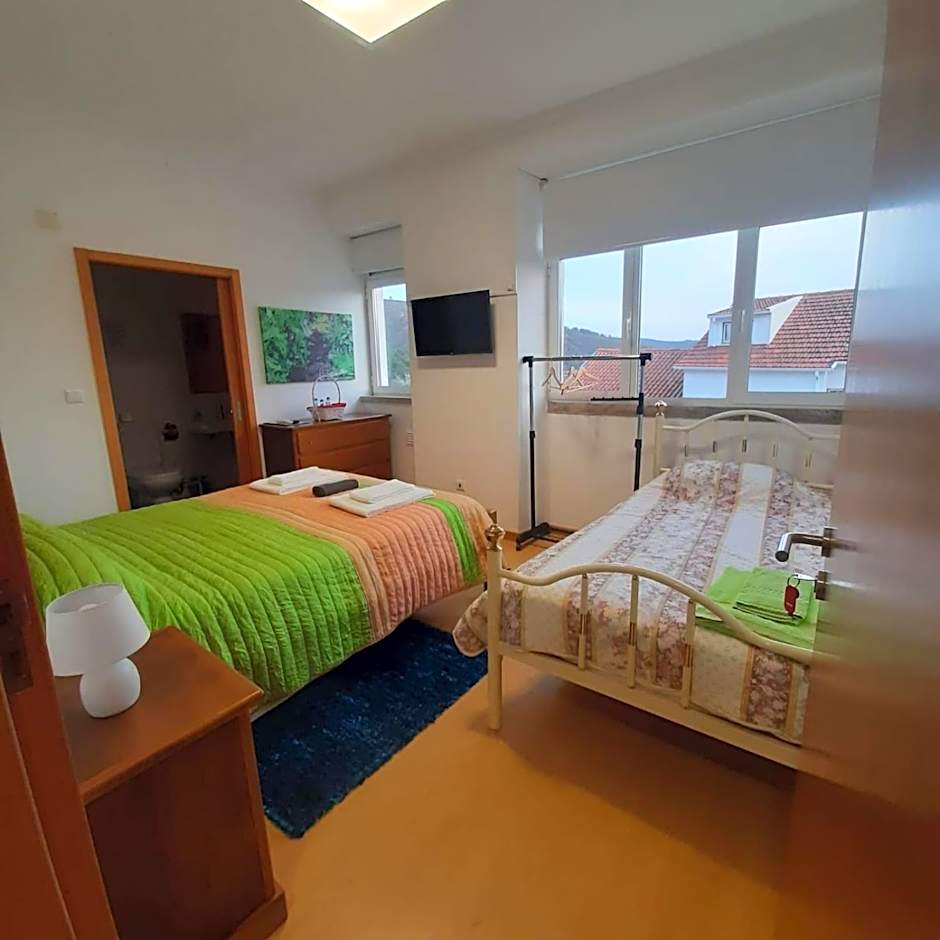 Casas da Escola - "A Escola" - Meãs