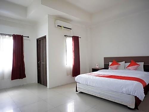 OYO 2886 Her Mandiri Guest House