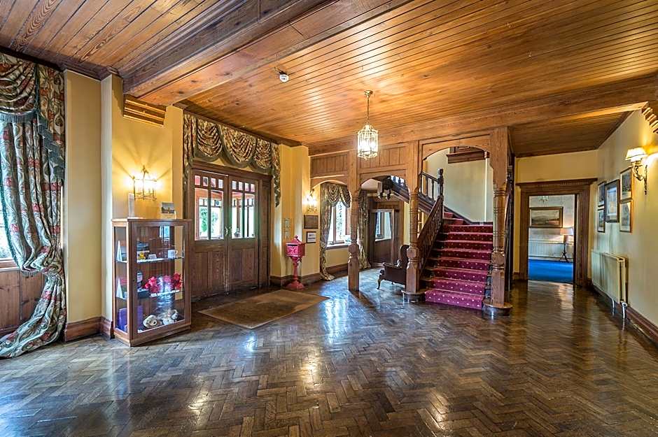 Lake Vyrnwy & Spa Hotel