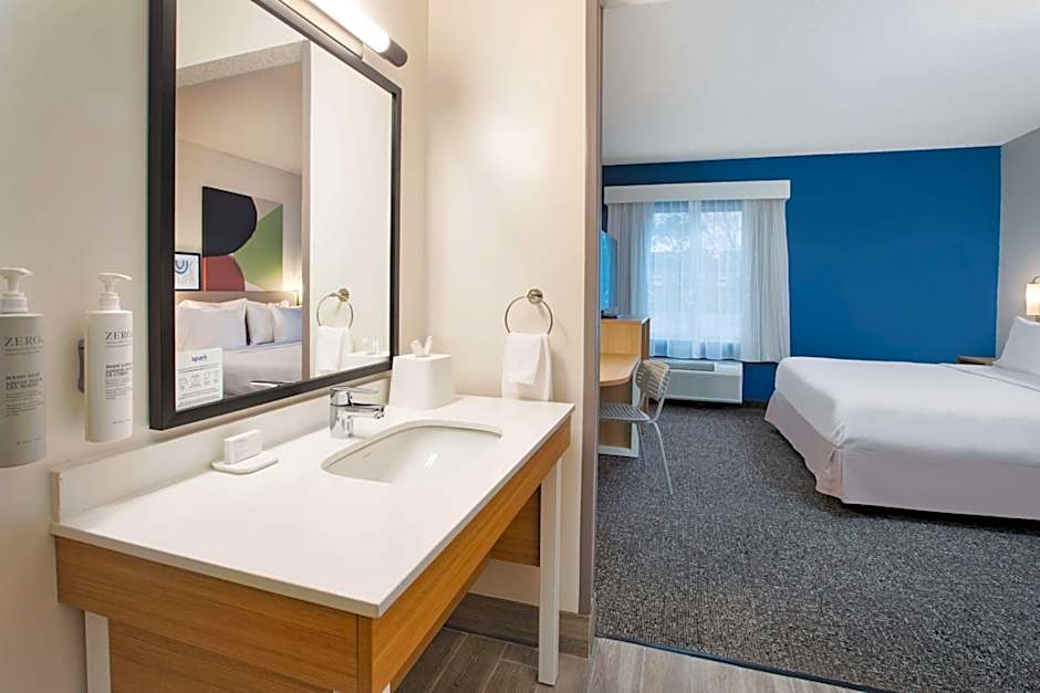 Spark by Hilton Walker Grand Rapids North