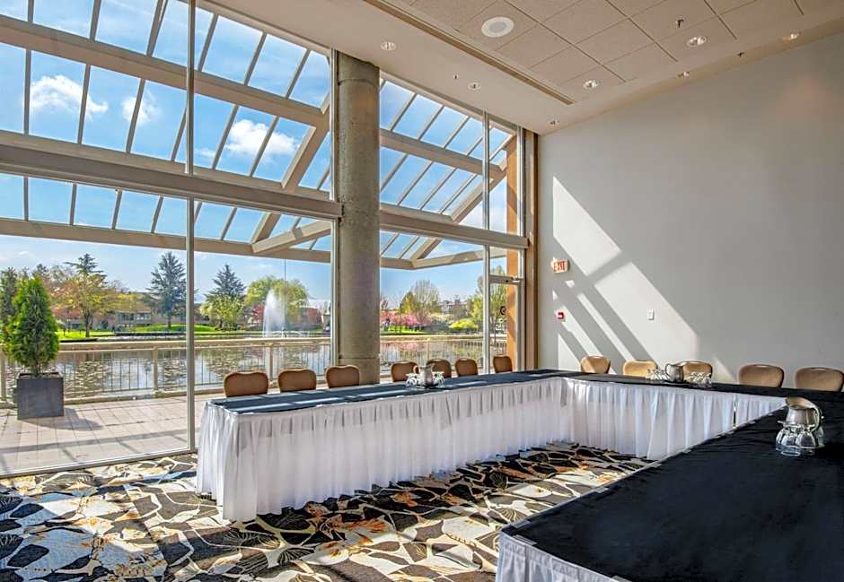 Coast Chilliwack Hotel