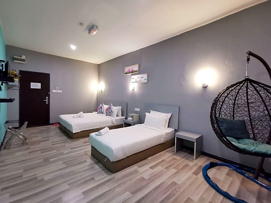 ang lee holiday stay