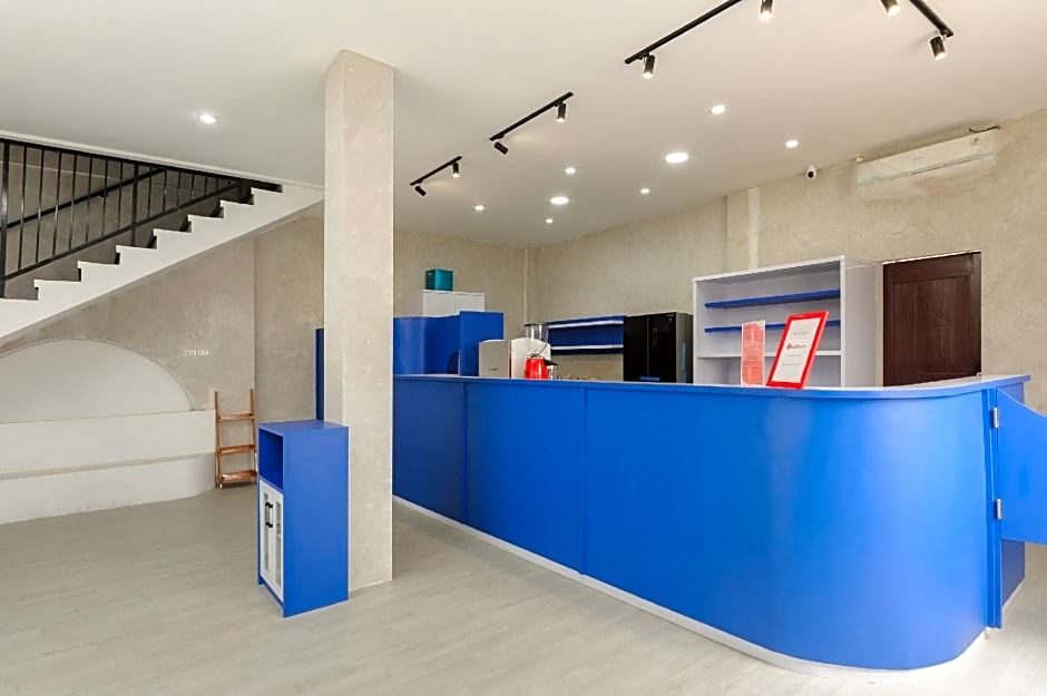 RedDoorz Plus Syariah near Mall Boemi Kedaton Lampung