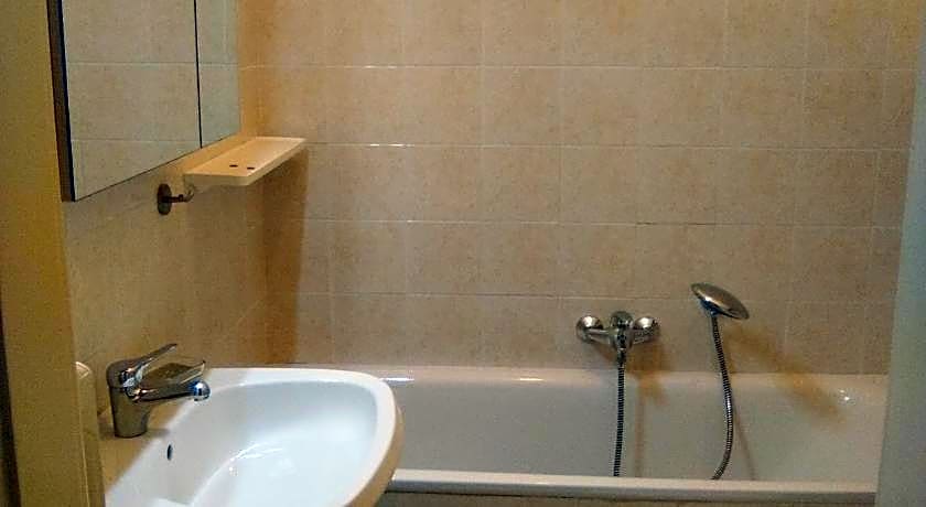 Appartamento in centro con wifi e posto auto in garage