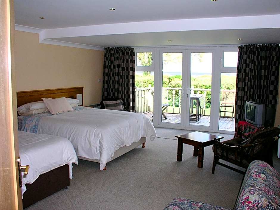 Lakeland Midsummer Lakehouse