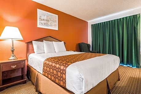 1 Queen Bed, Nonsmoking