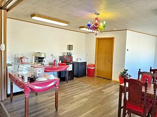 Sands Motel