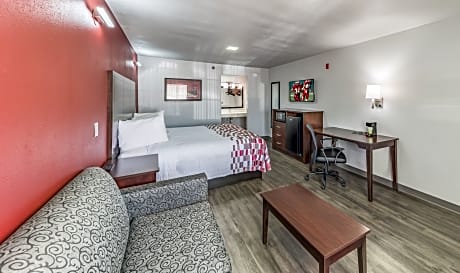 Superior King with Sofabed Smoke-Free