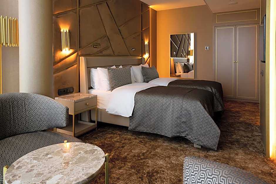 ART Hotel Rotterdam-Fully Renovated