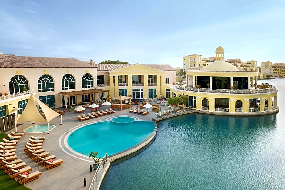 Millennium Lakeview Hotel