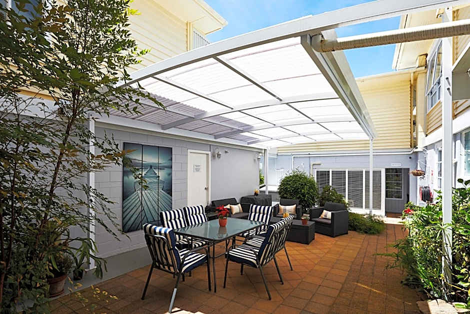 Harbour View Motel and Waterfront Apartments