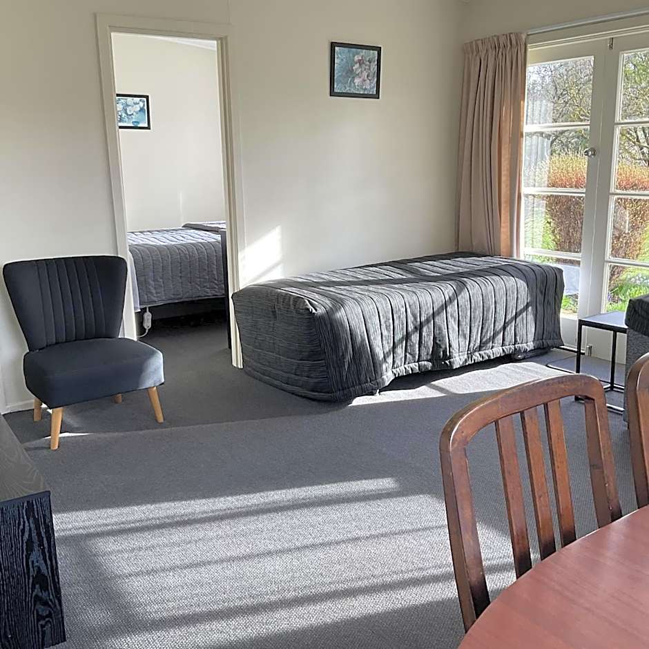 Alexandra Garden Court Motel