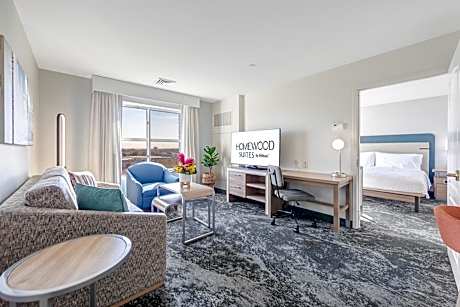 1 King Bed 1 Bedroom Suite Nonsmoking