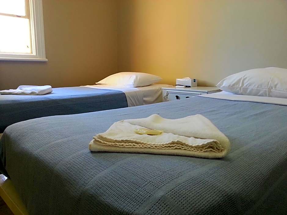 Central Private Hotel