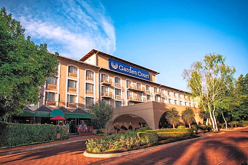 Garden Court Or Tambo International Airport