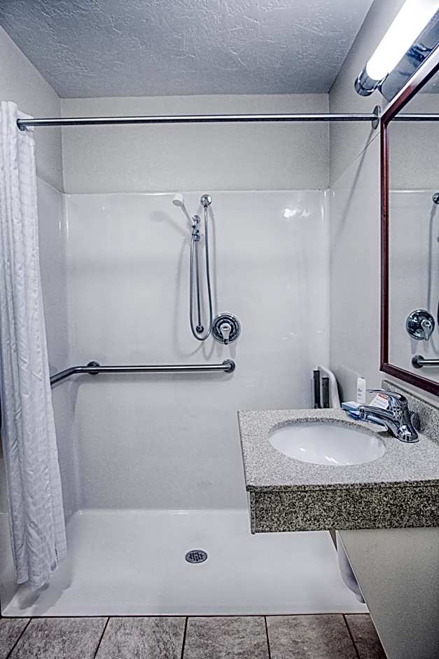Candlewood Suites Fargo-North Dakota State University By IHG