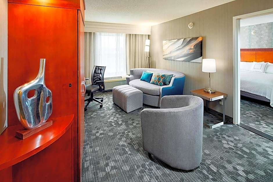 Courtyard by Marriott Hamilton
