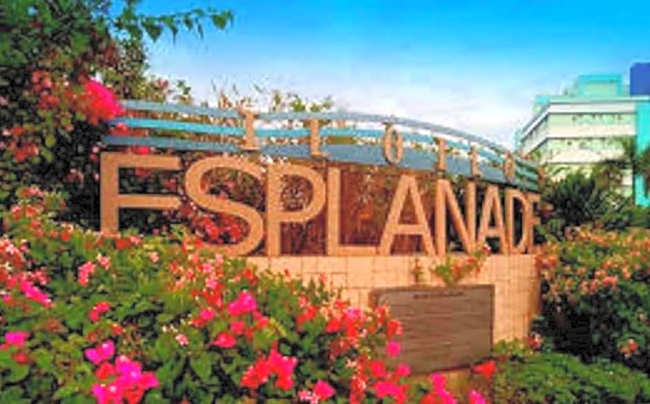 AVIDA ATRIA T2-C short walk mall,esplanade,wifi,netflix,kitchen,pool