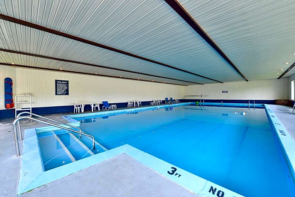 Travelodge by Wyndham Mackinaw City