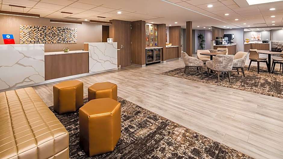 SureStay Plus Hotel by Best Western Chicago Lombard