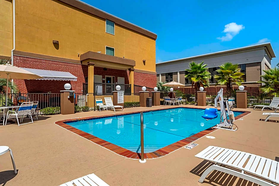 Comfort Suites Biloxi/Ocean Springs