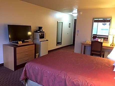 Queen Room - Harbor View