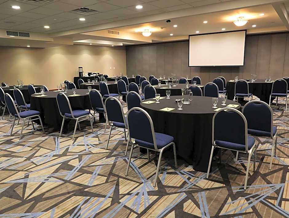 DoubleTree by Hilton Omaha Southwest
