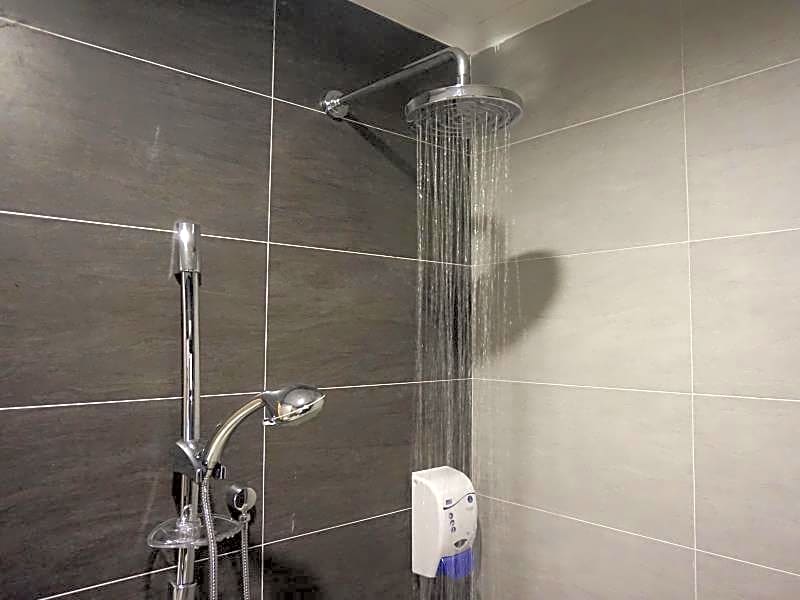 Super 8 Hotel @ Bayan Baru