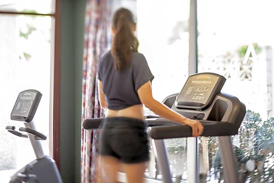 Aqua Hotel Bertran Park