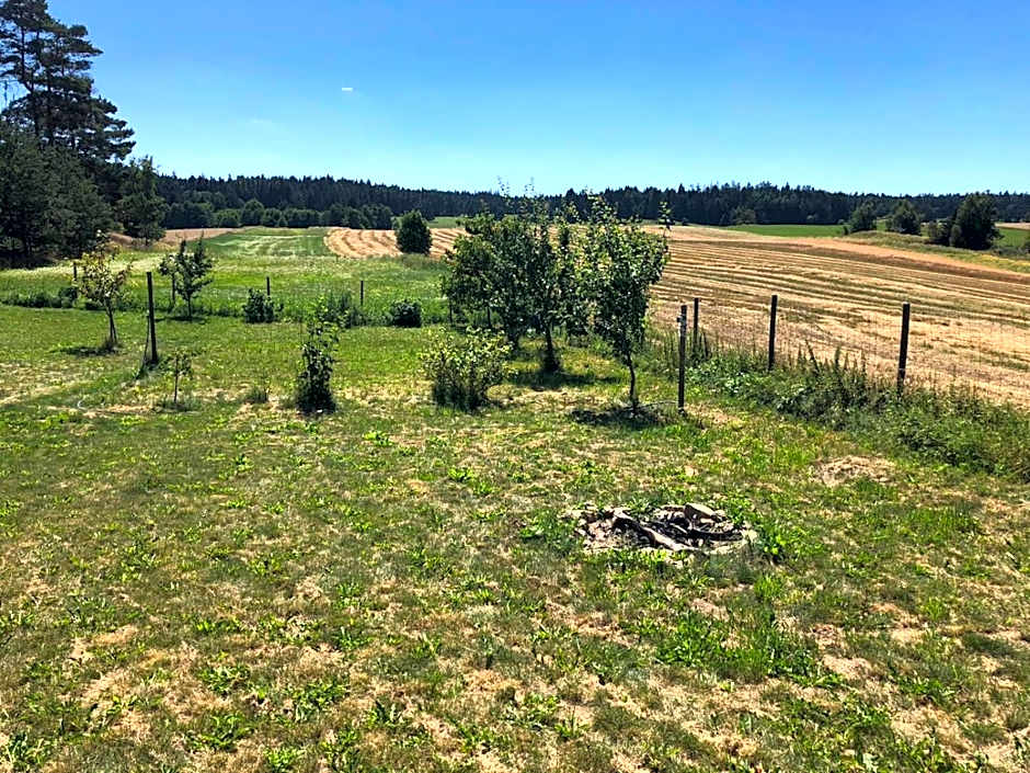 Matějovec 109 & Ubytování Na statku