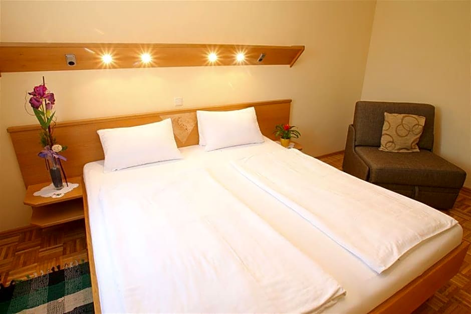 Gasthof Kirchenwirt Mirth