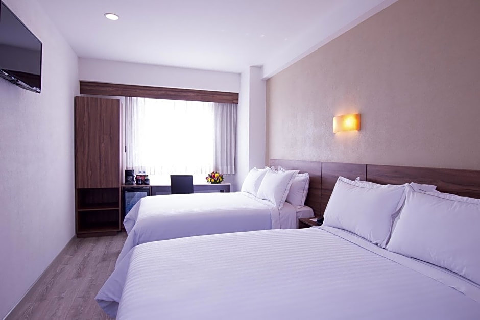 Crown Victoria Hotel