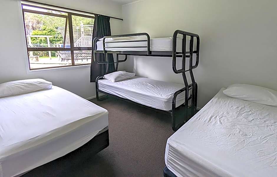 Holdens Bay Holiday Park