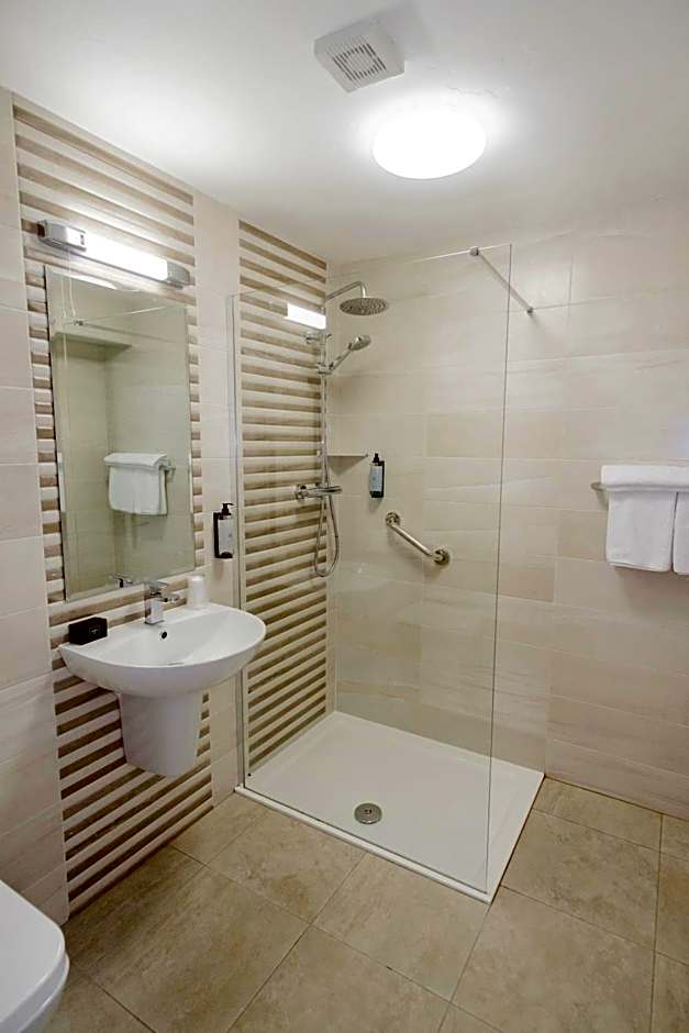 Central Hotel Donegal