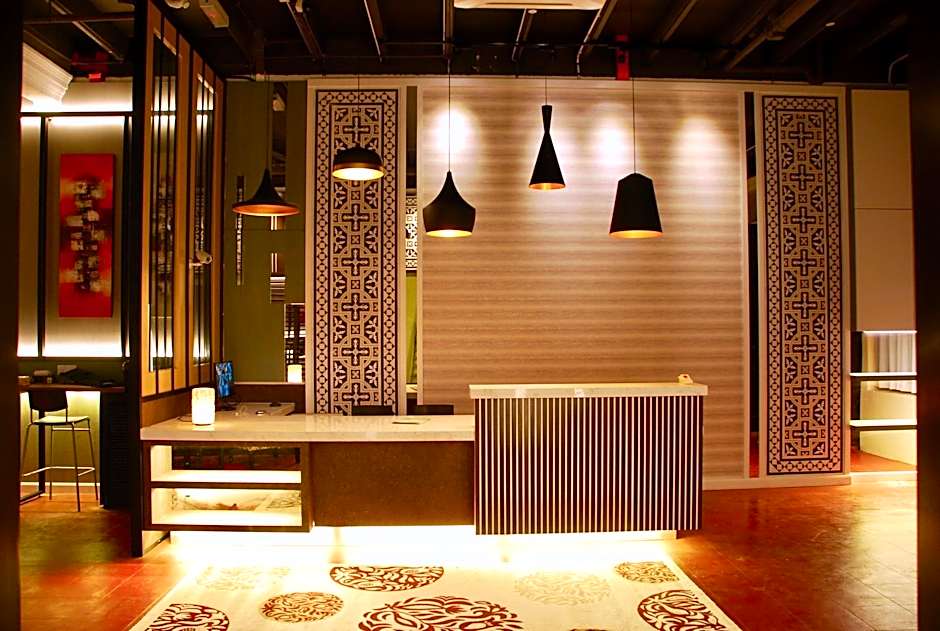 iStay Hotel