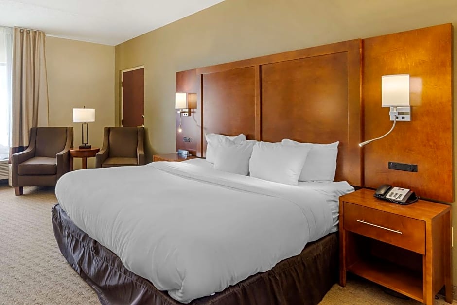 Comfort Inn & Suites