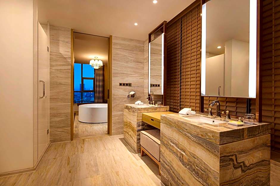 Photo 1 of 6 of Presidential 1 Bedroom 1 King Bed Suite, City View