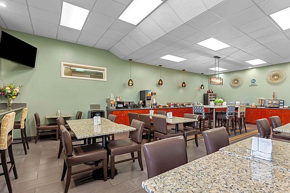 Best Western Cascadia Inn